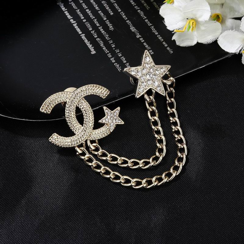 Chanel Brooch 03yxs302 (6)