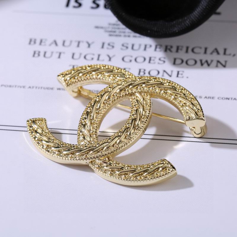 Chanel Brooch 03yxs304 (2)
