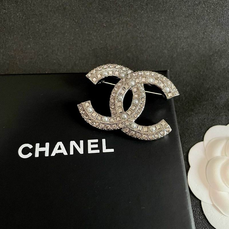 Chanel Brooch 03yxs308 (5)
