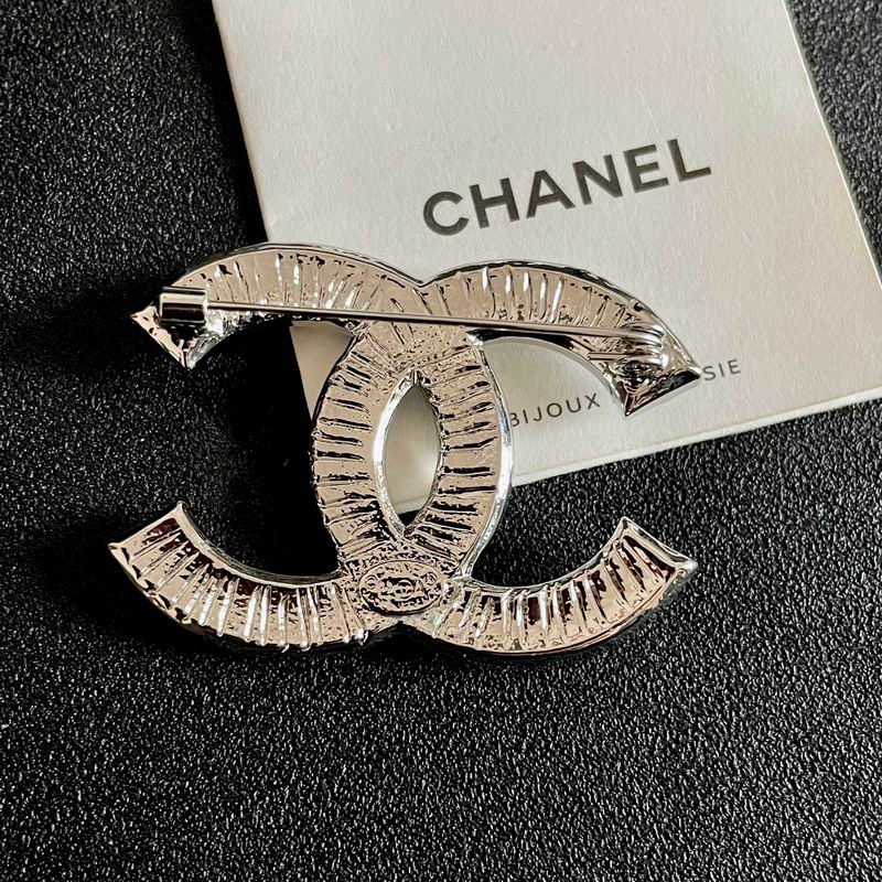 Chanel Brooch 03yxs309 (3)