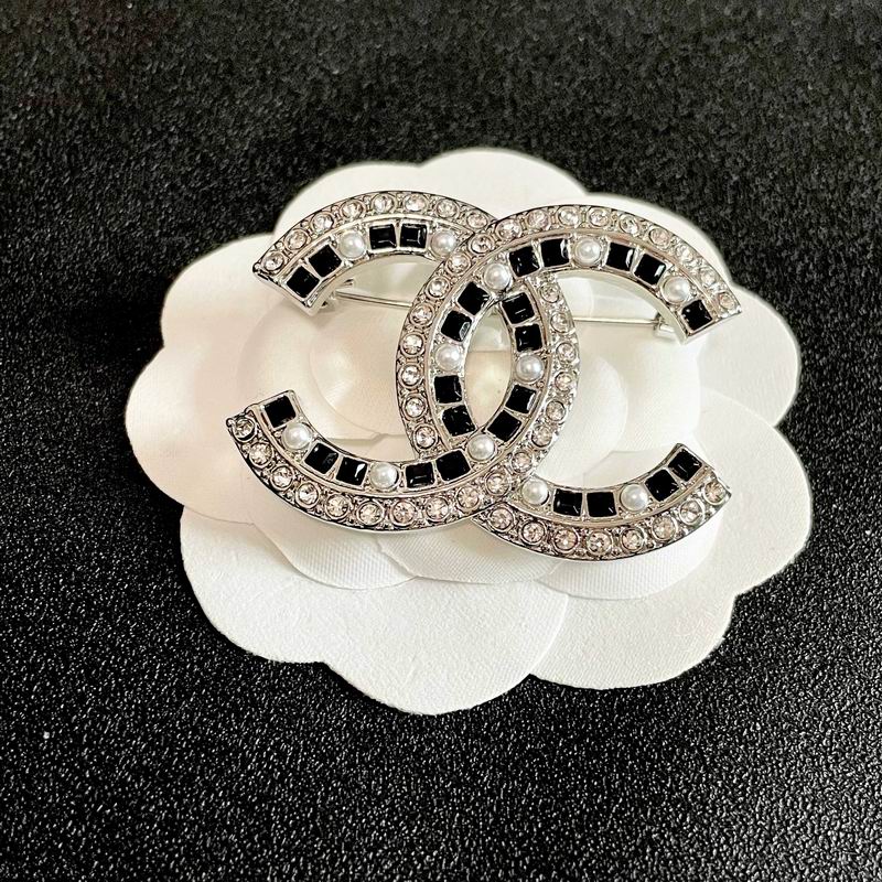 Chanel Brooch 03yxs309 (4)