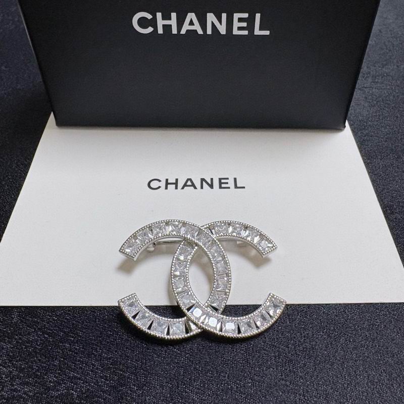 Chanel Brooch 03yxs312 (4)