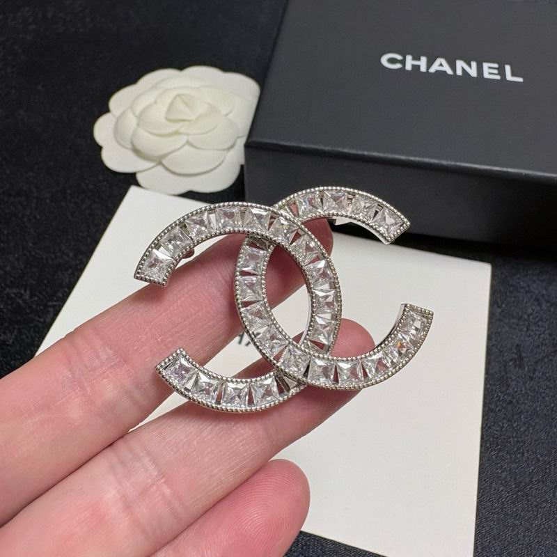 Chanel Brooch 03yxs312 (6)