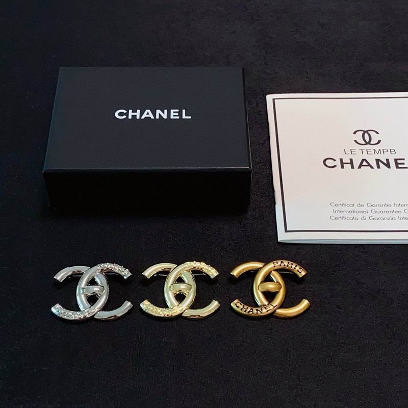Chanel Brooch 03yxs314 (7)
