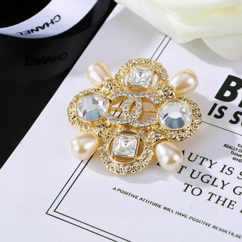 Chanel Brooch 03yxs318 (2)