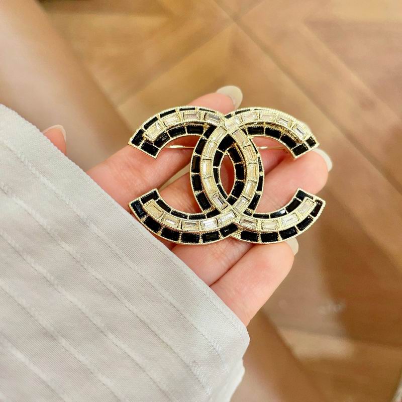 Chanel Brooch 03yxs321 (7)