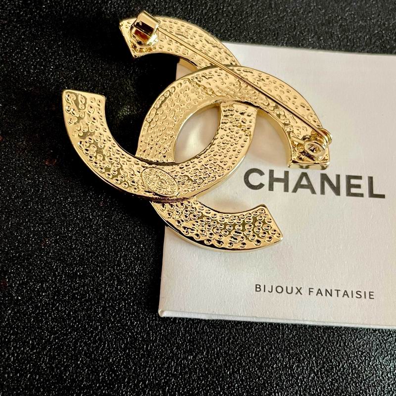 Chanel Brooch 03yxs322 (3)