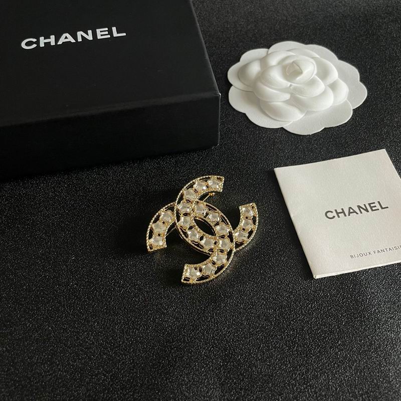 Chanel Brooch 03yxs323 (2)