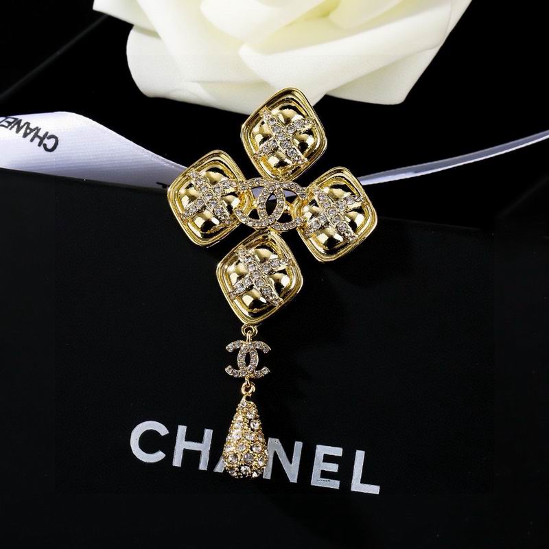 Chanel Brooch 03yxs326 (1)