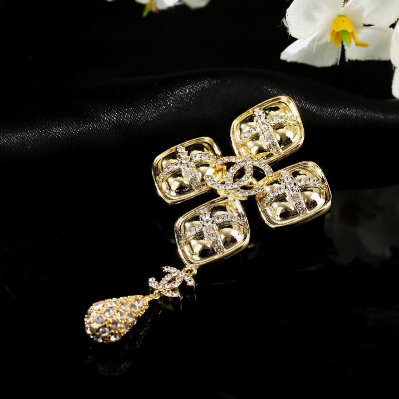 Chanel Brooch 03yxs326 (5)