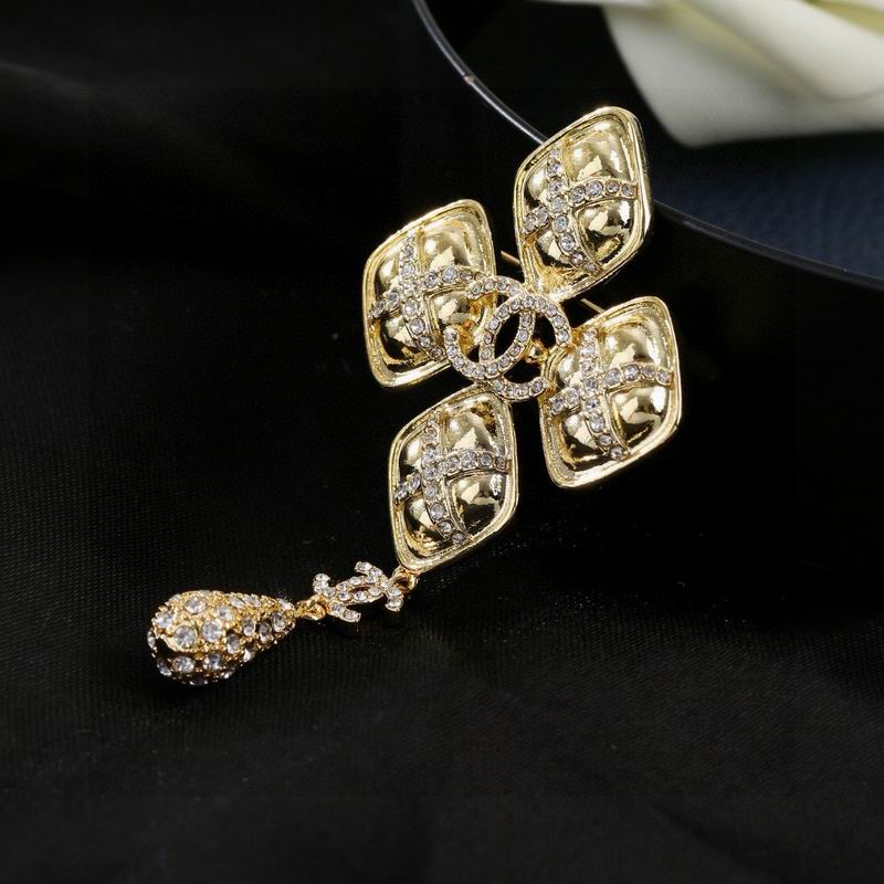 Chanel Brooch 03yxs326 (7)