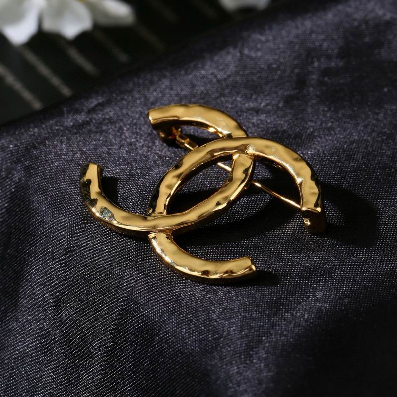 Chanel Brooch 03yxs327 (6)
