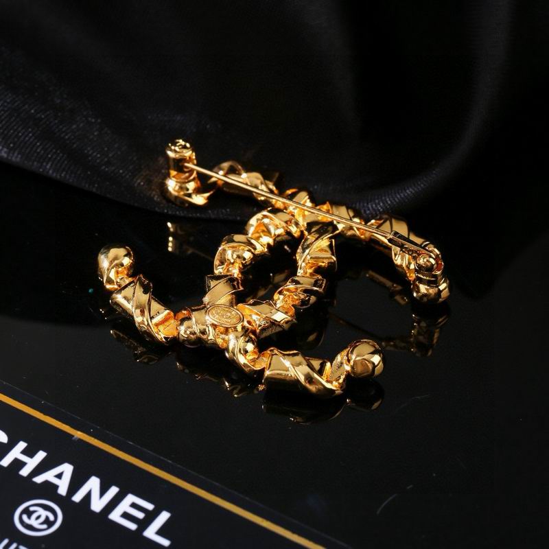 Chanel Brooch 03yxs328 (7)
