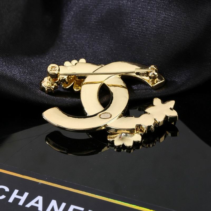 Chanel Brooch 03yxs329 (7)