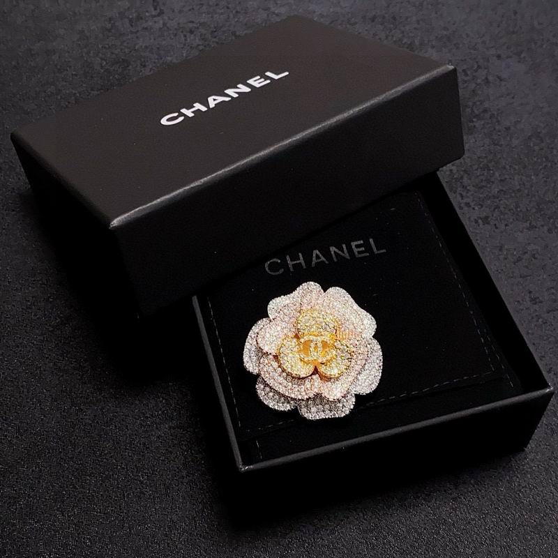 Chanel Brooch 03yxs331 (3)