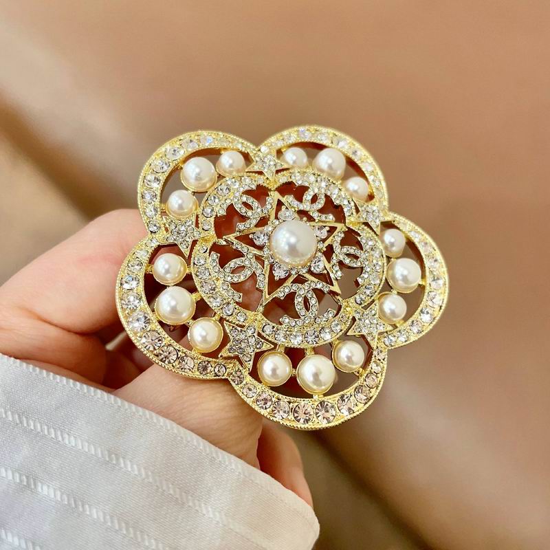 Chanel Brooch 03yxs337 (14)