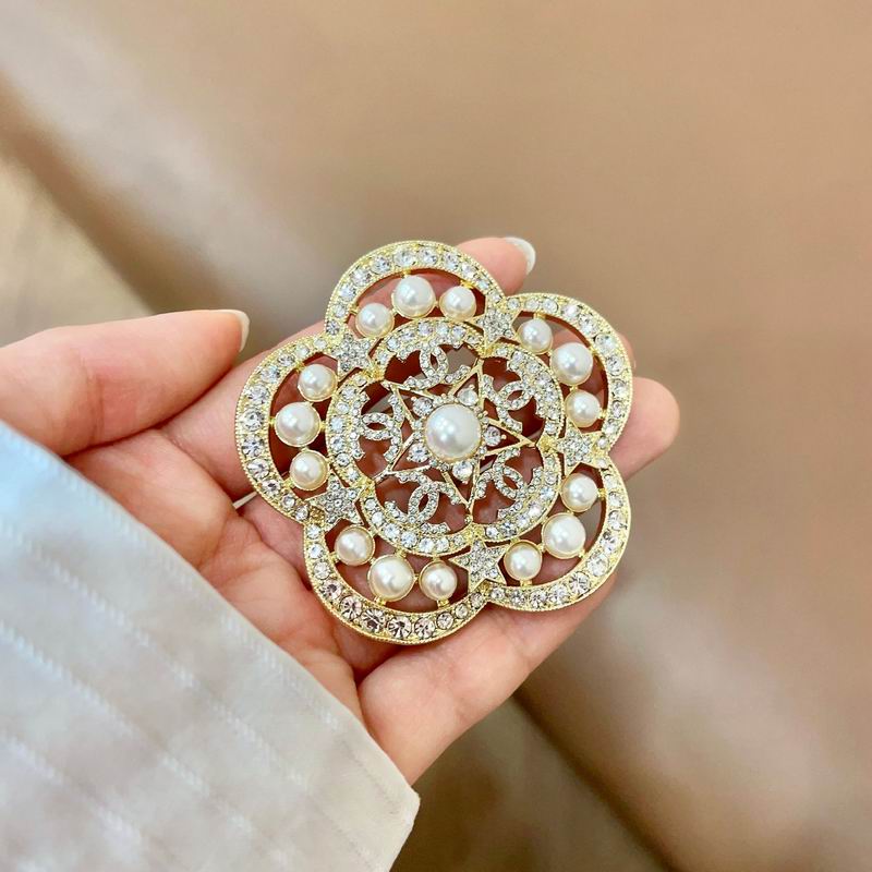 Chanel Brooch 03yxs337 (15)