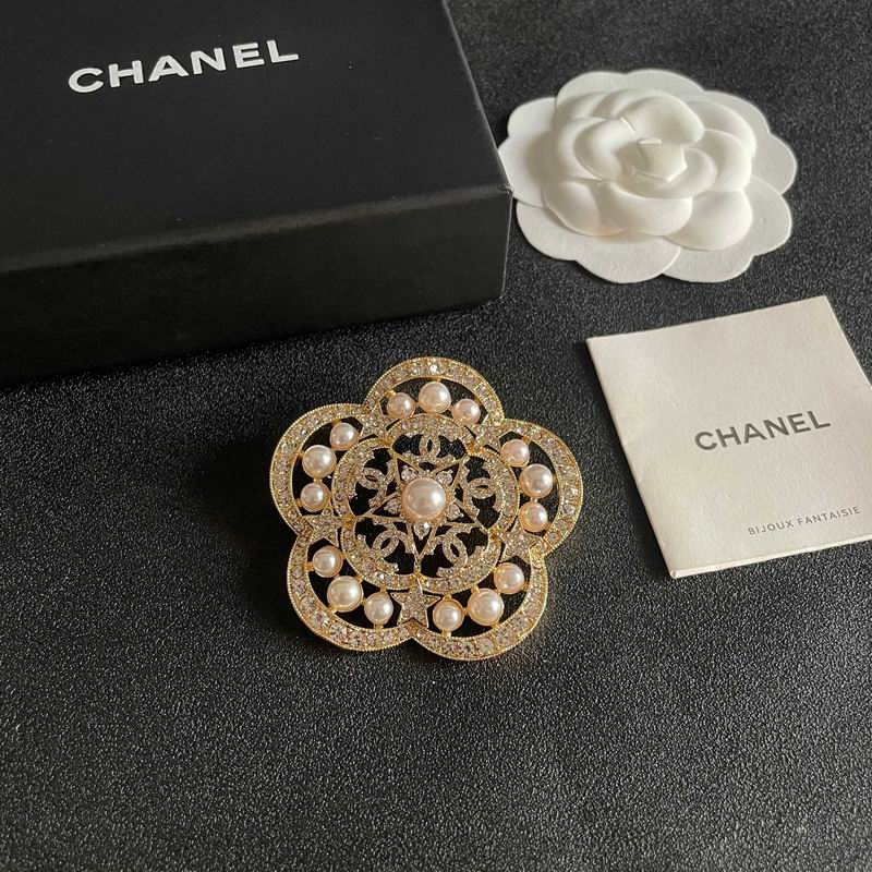 Chanel Brooch 03yxs337 (2)