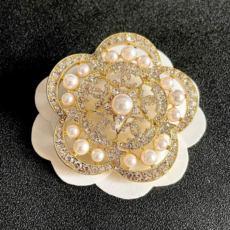 Chanel Brooch 03yxs337 (4)