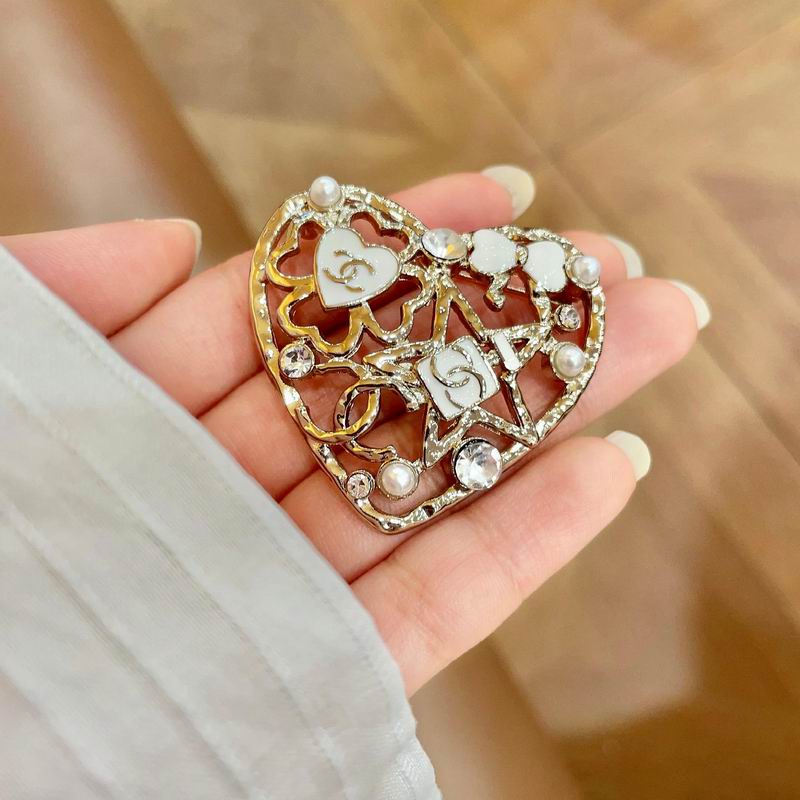 Chanel Brooch 03yxs338 (15)