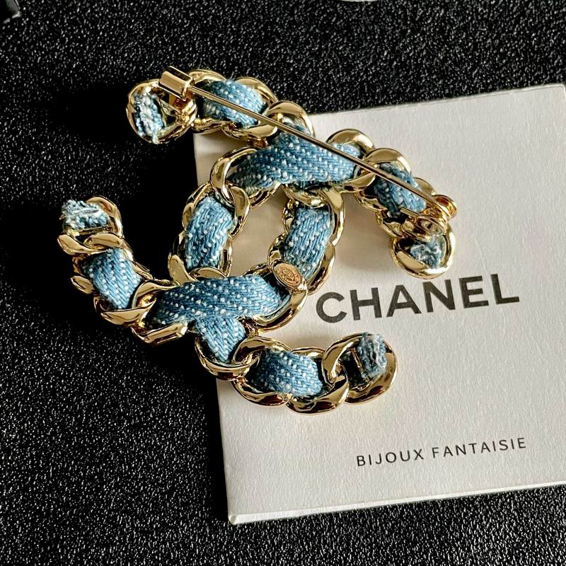 Chanel Brooch 03yxs341 (5)