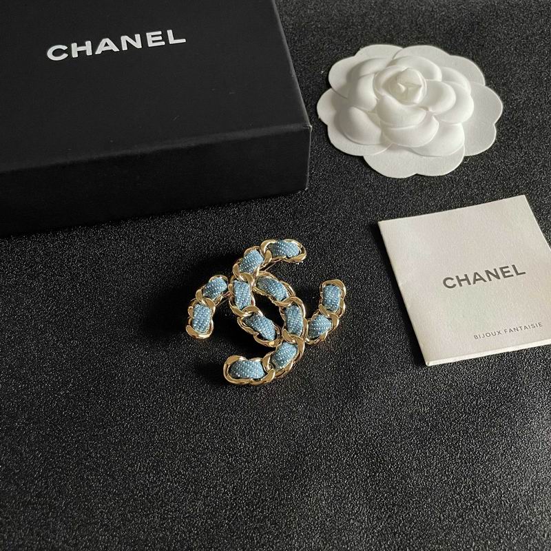 Chanel Brooch 03yxs341 (7)