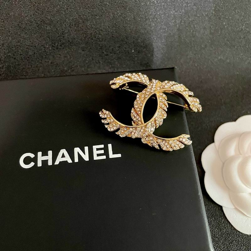 Chanel Brooch 03yxs342 (12)