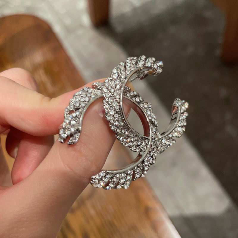 Chanel Brooch 03yxs342 (14)