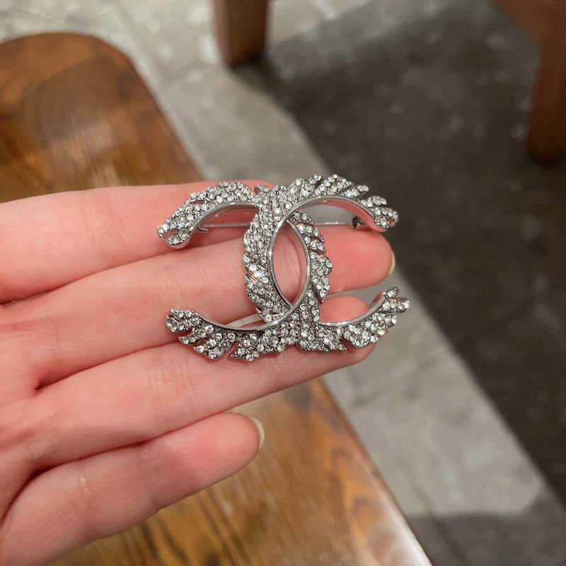 Chanel Brooch 03yxs342 (15)