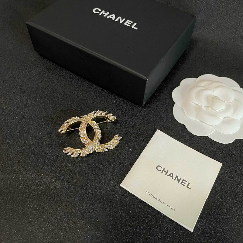 Chanel Brooch 03yxs342 (8)