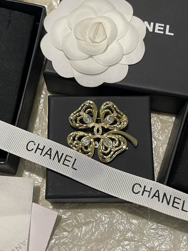 Chanel Brooch 03yxs343 (1)