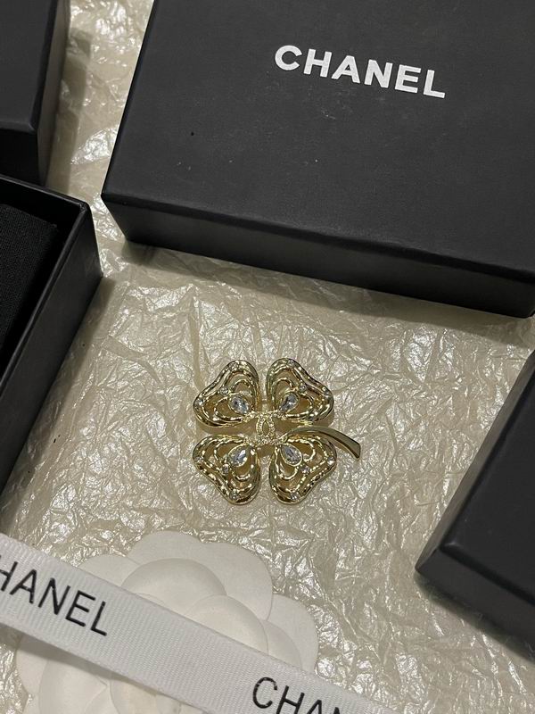 Chanel Brooch 03yxs343 (2)