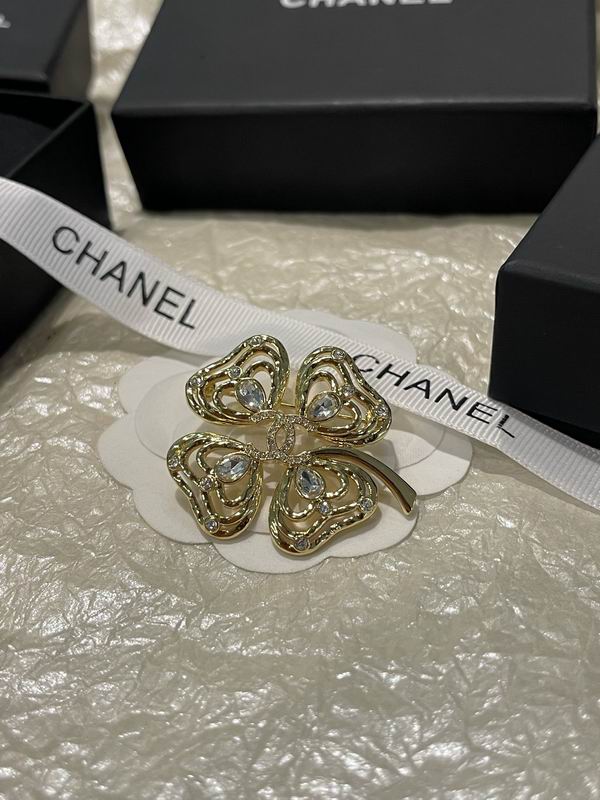 Chanel Brooch 03yxs343 (3)