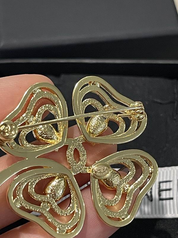 Chanel Brooch 03yxs343 (5)