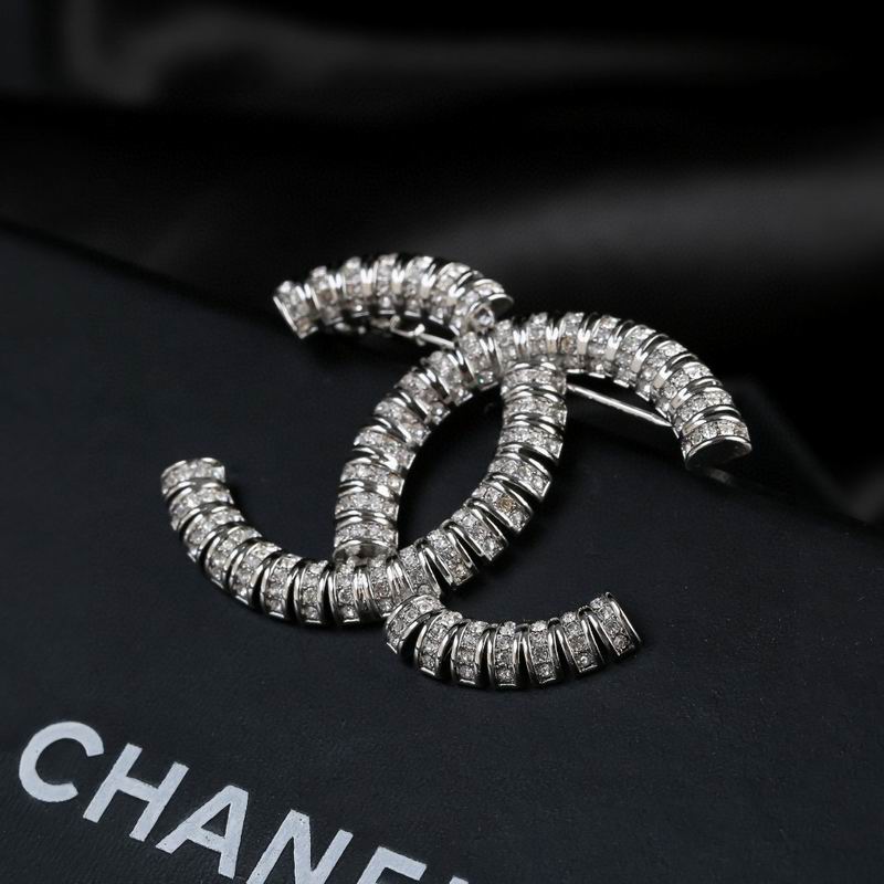 Chanel Brooch 03yxs346 (3)