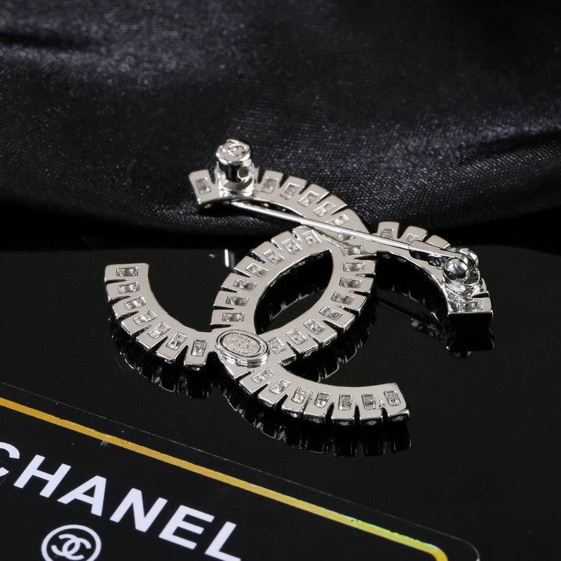 Chanel Brooch 03yxs346 (7)