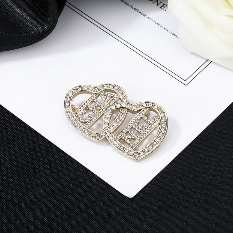 Chanel Brooch 03yxs353 (2)