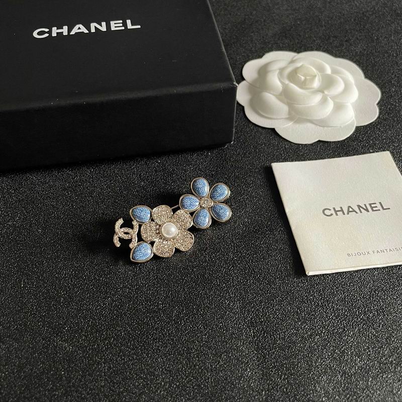 Chanel Brooch 03yxs356 (2)