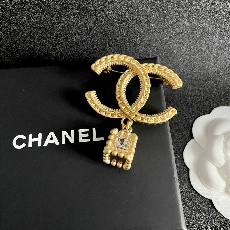 Chanel Brooch 03yxs87 (1)