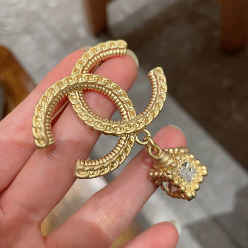 Chanel Brooch 03yxs87 (2)