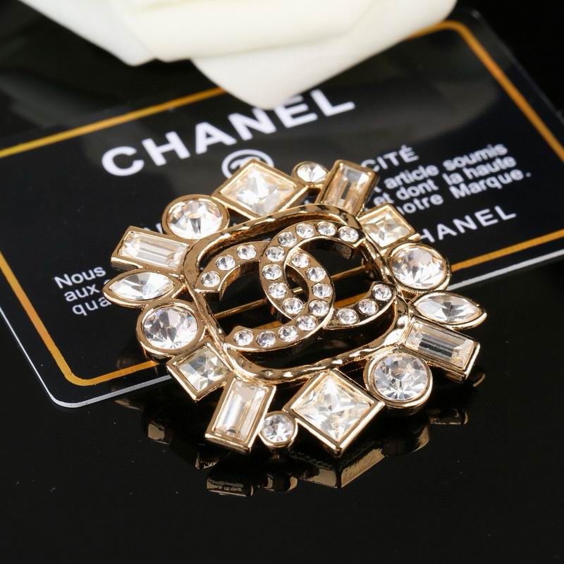 Chanel Brooch 03yxs89 (3)