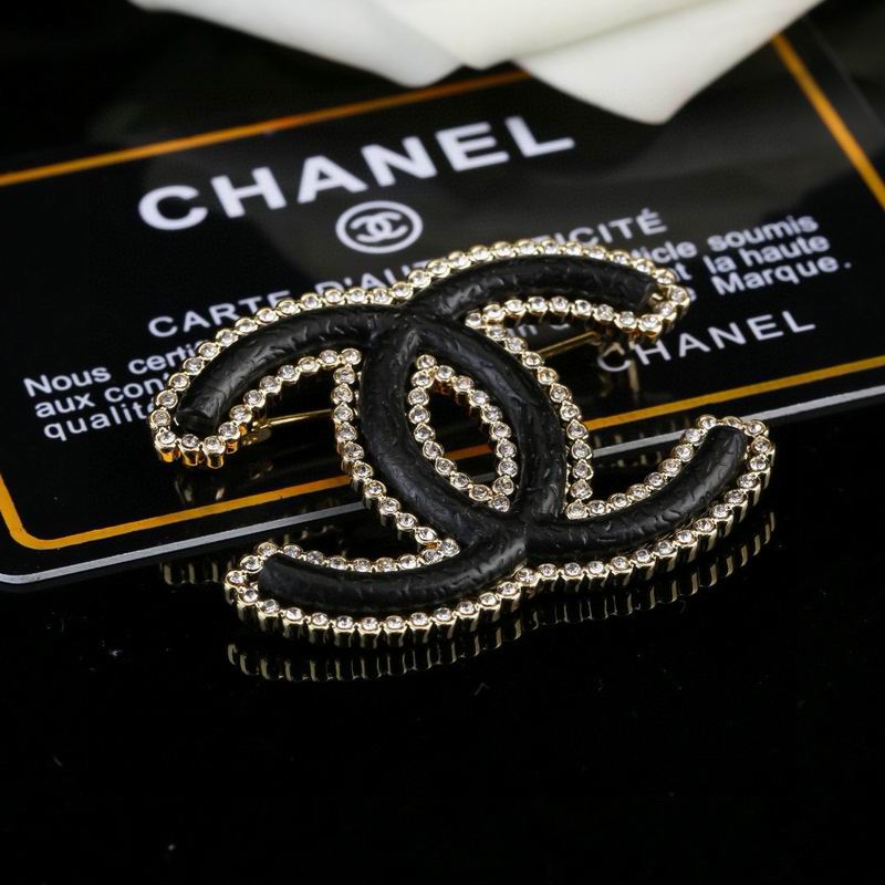 Chanel Brooch 03yxs90 (3)