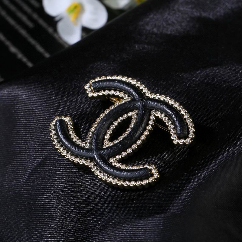 Chanel Brooch 03yxs90 (6)