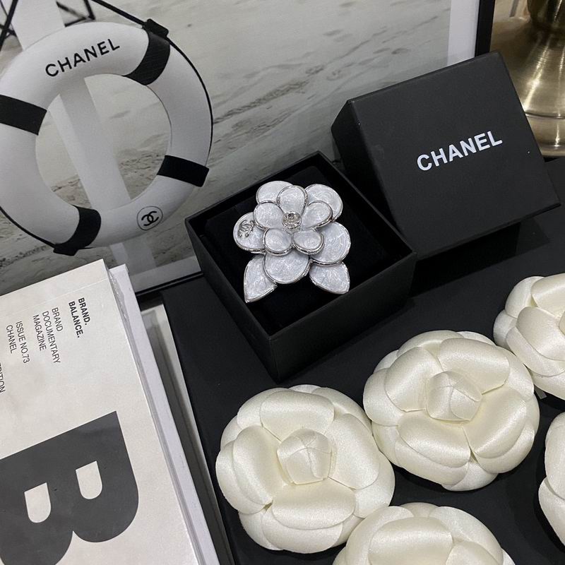Chanel Brooch 03yxs94 (2)