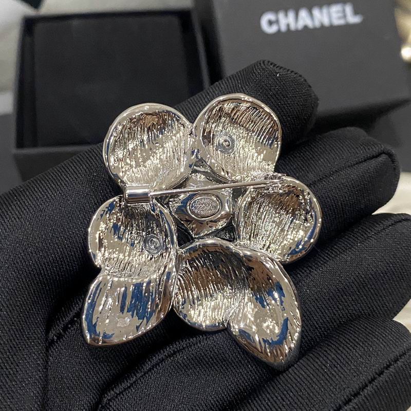 Chanel Brooch 03yxs94 (4)