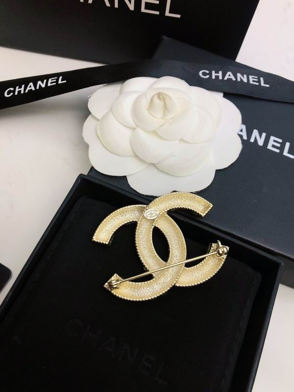 Chanel Brooch 03yxs97 (3)
