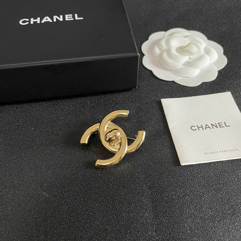 Chanel Brooch 04yxs02 (2)
