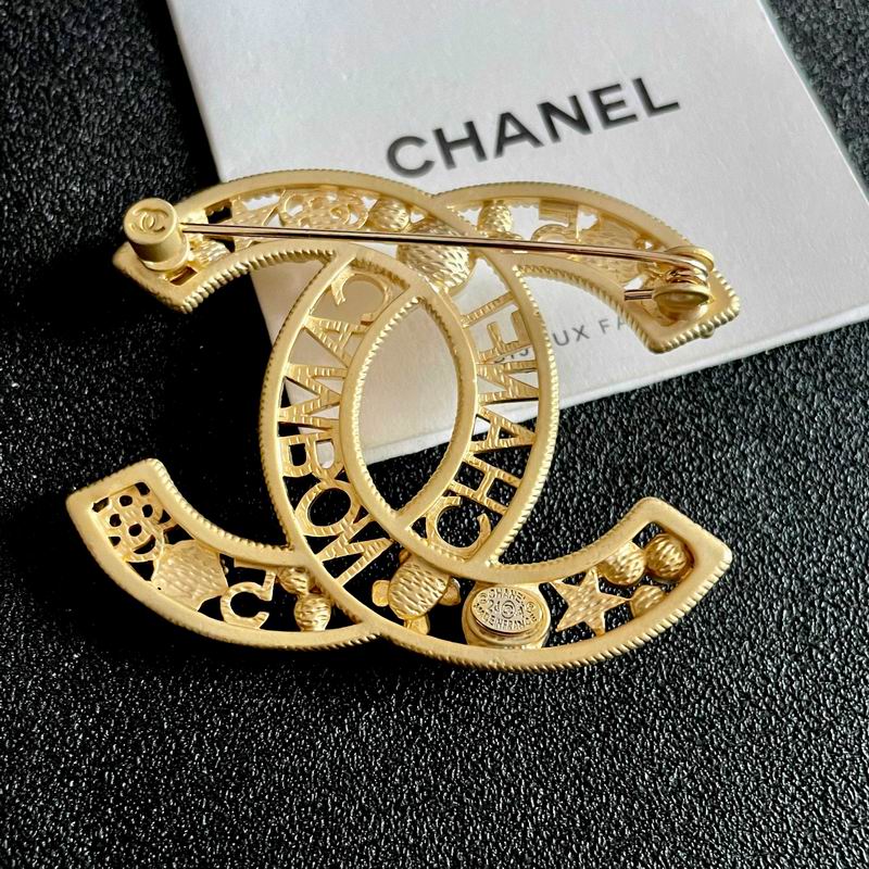 Chanel Brooch 04yxs03 (3)