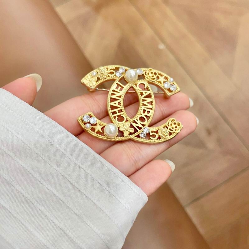 Chanel Brooch 04yxs03 (7)