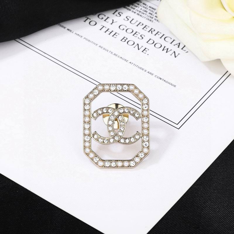 Chanel Brooch 04yxs06 (4)
